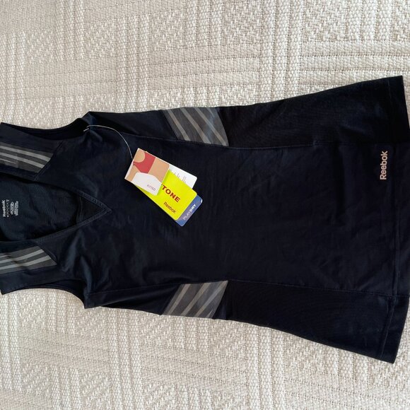 Reebok Tank Top - Picture 2 of 3